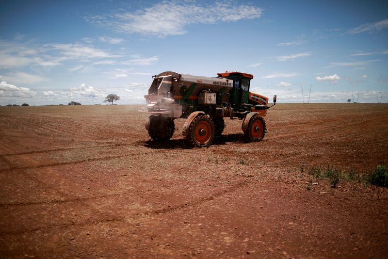 Analysis-US sanctions could cause chaos on Latam farms run on Russian fertilizers