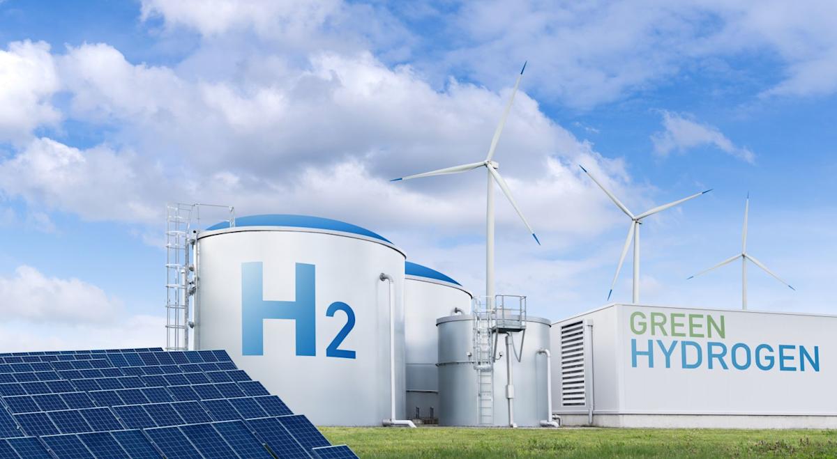 Up 45% in a Month, Should You Buy Plug Power Stock Here?